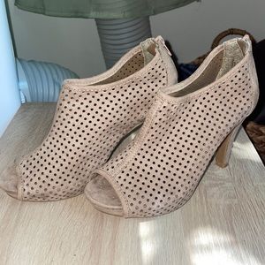 Madden Girl suede heels